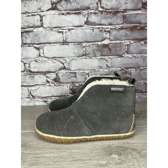 Minnetonka Tucson Gray Suede Southwestern Fur Lined Booties Women Sz 7M US/38EU - Picture 16 of 16